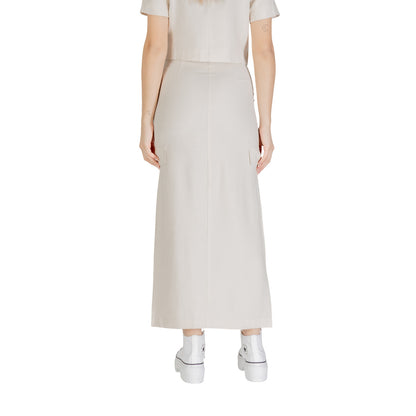 Jacqueline De Yong Gonna Donna